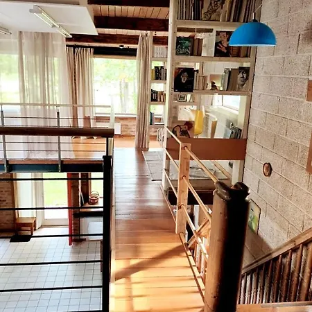 Astra House Apartamento *